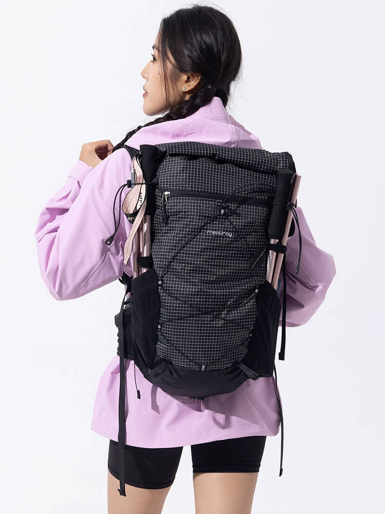 Lightweight Multi‑Pocket Trekking Backpack - Image 3